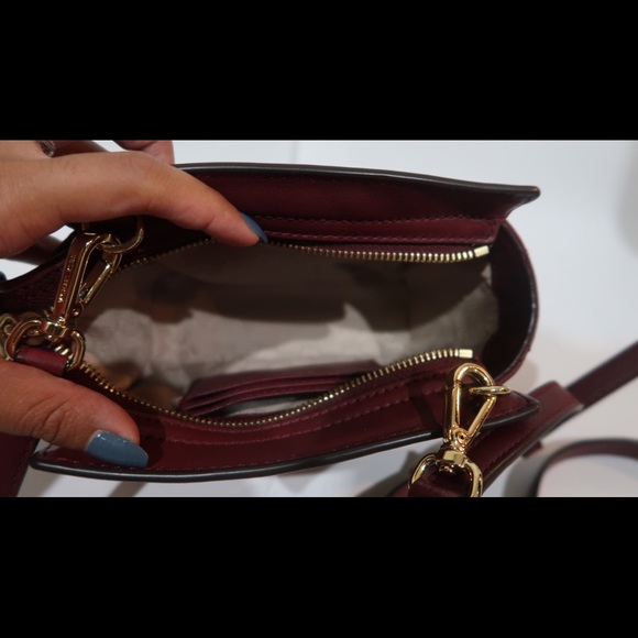 Michael Kors Mini Selma Crossbody - Picture 9 of 11